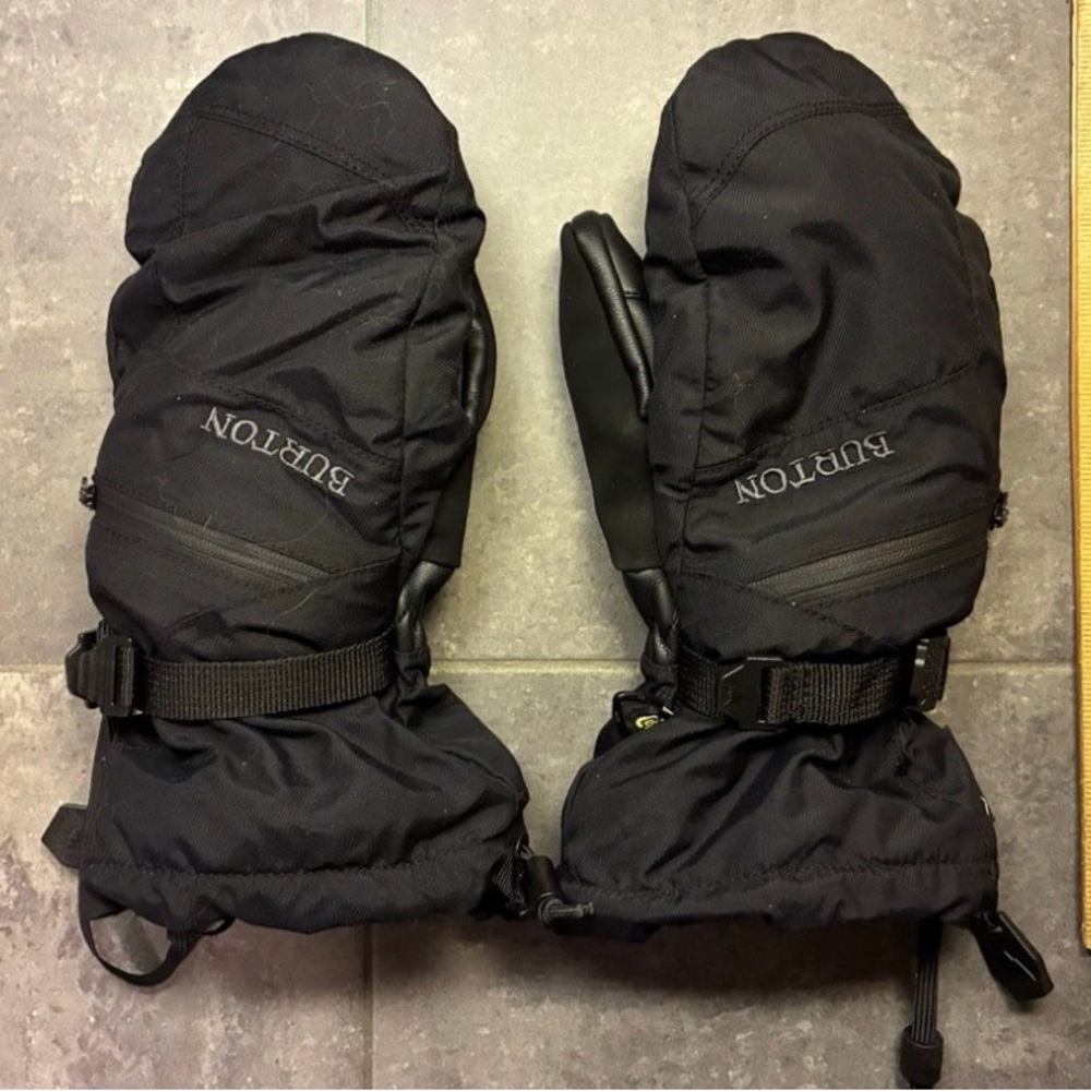 Burton Black Insulated Mittens